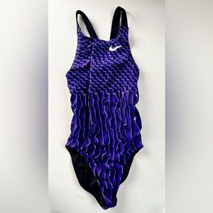 Nike Training Suit Size 26